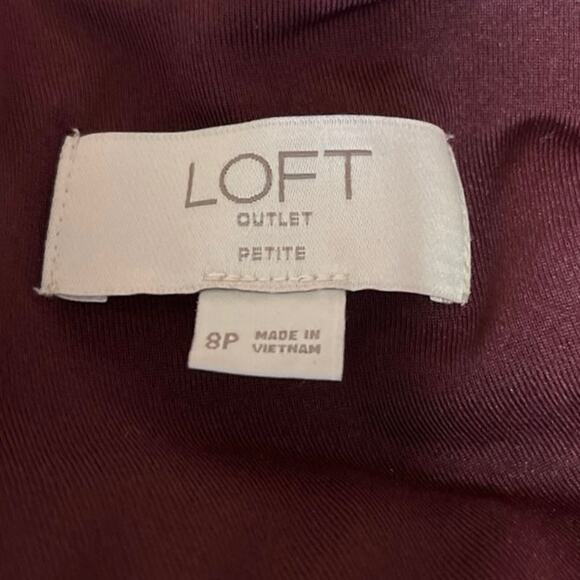 Ann Taylor LOFT Purple Burgandy Faux Wrap V-Neck Long Sleeve Career Dress Size 8 - Picture 3 of 4